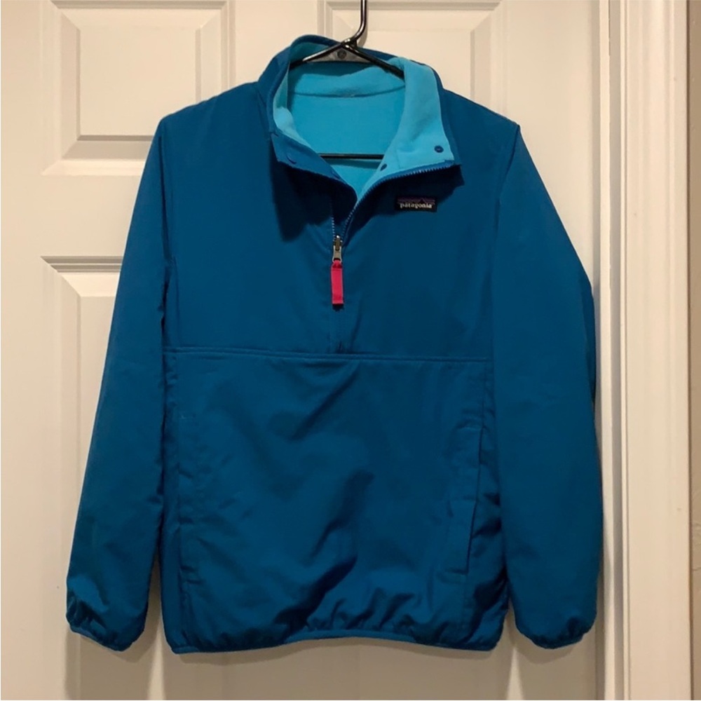 Patagonia Teal Blue Pullover Jacket with Light Blue Lining